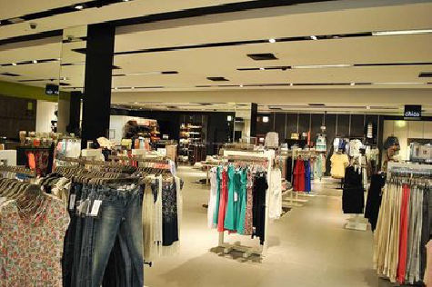 南召商场里的店面怎么装修？